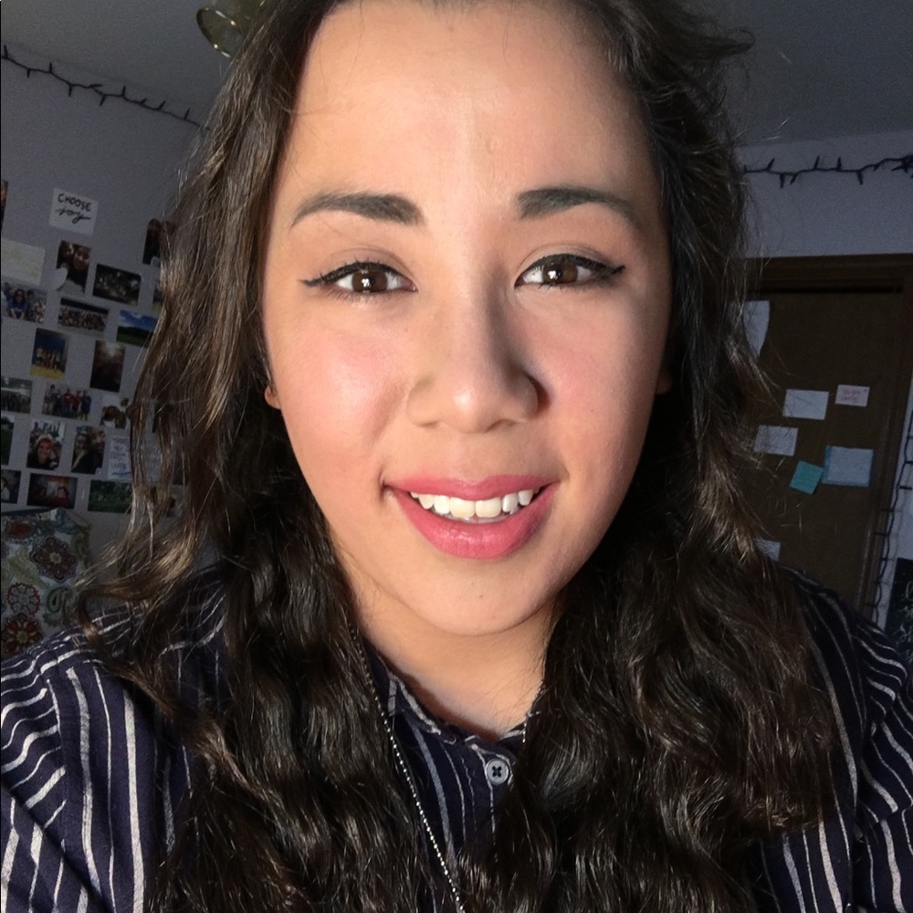 Meet your Posher, Tabitha